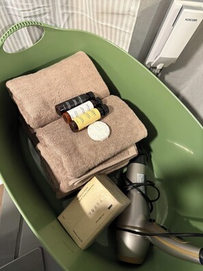 Deluxe-Doppel- oder -Zweibettzimmer, 2 Queen-Betten, Nichtraucher, eigenes Bad | Badezimmerausstattung