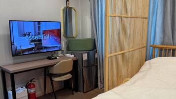 Basic Double Room, 1 Queen Bed, Non Smoking, Air conditioning | Free WiFi