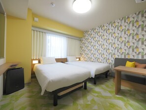 Twin Room with Extra Bed, Non Smoking (Washing machine & Microwave Included)