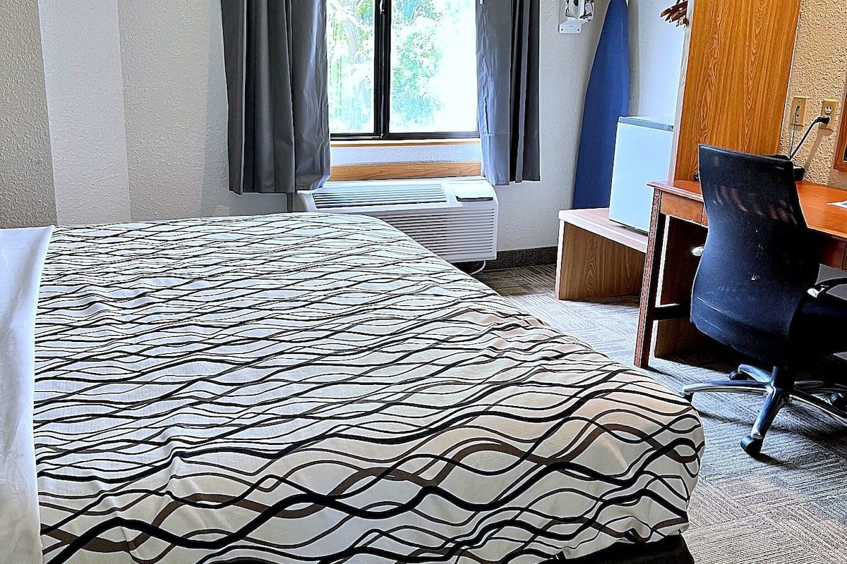 Tabla de planchar con plancha y wifi gratis