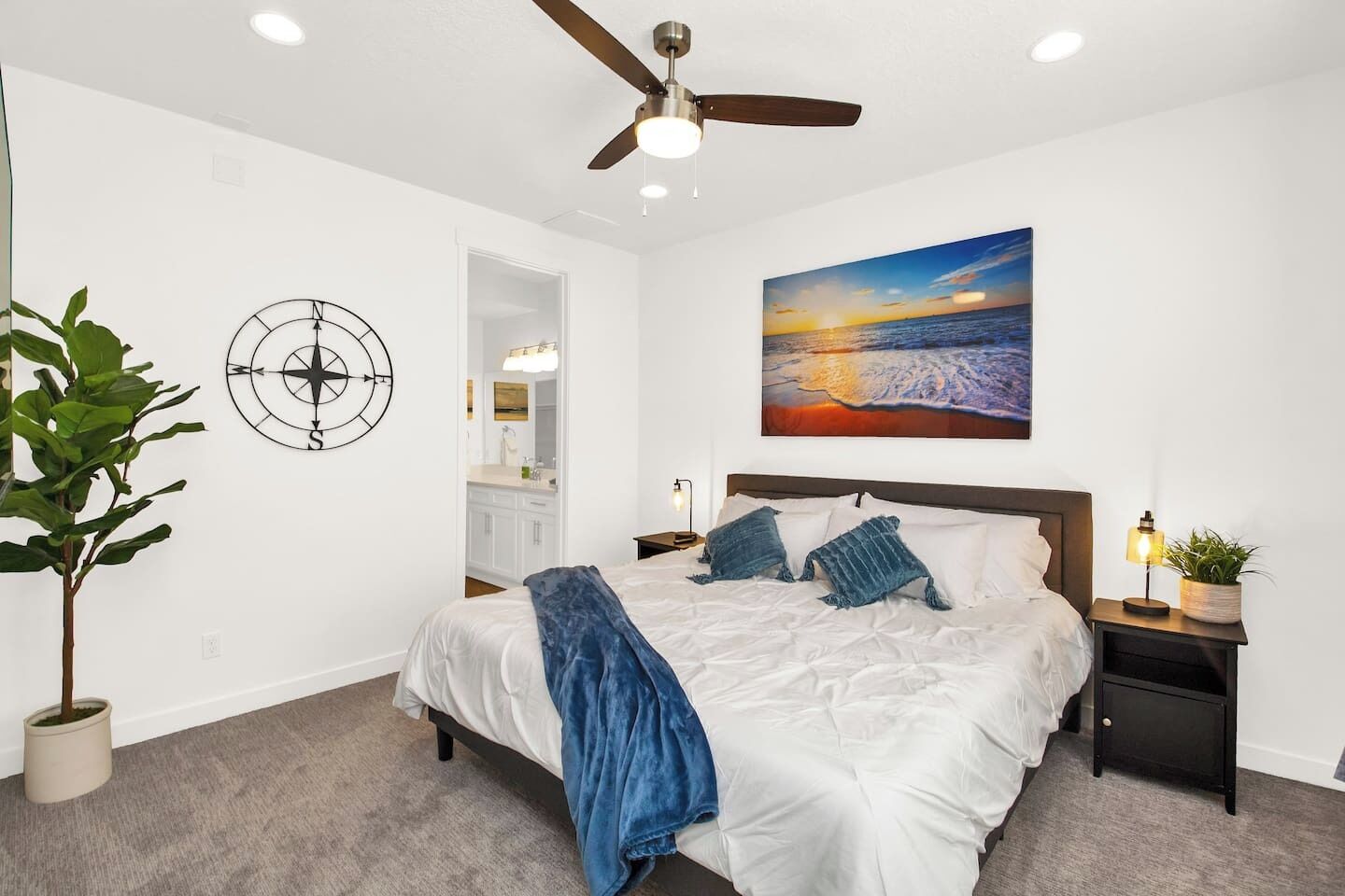 Fer et planche à repasser, lit parapluie, Wi-Fi, draps fournis