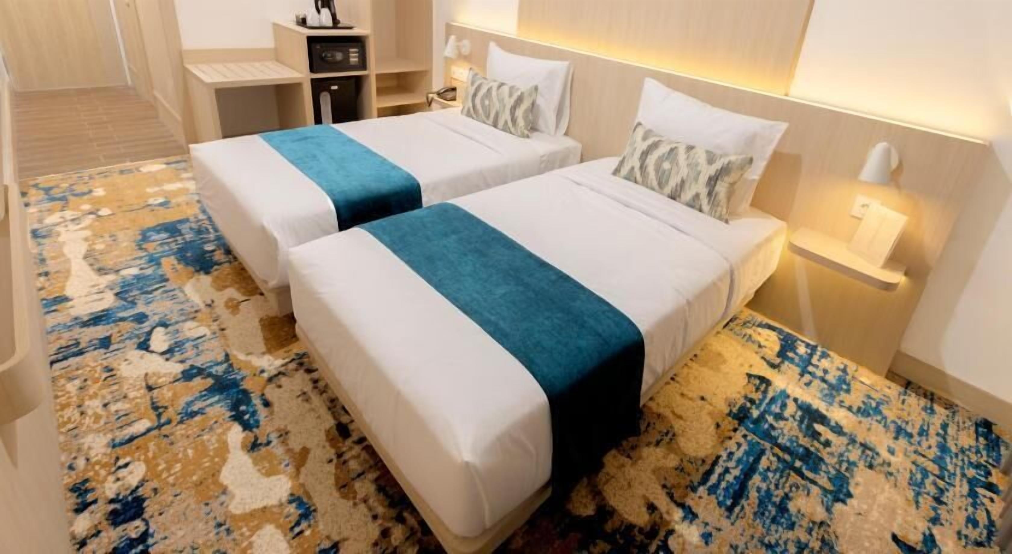Coffres-forts dans les chambres, bureau