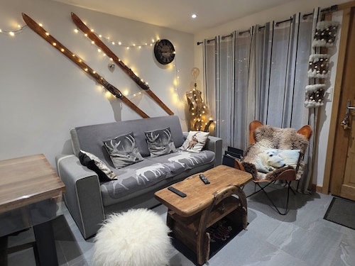 APPART VARS La Chouette Blanche 50m Depart Ski