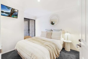 Room - Ocean Fairways Getaway (Bundaberg)