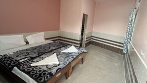 Room - Gaurang home stay
Feel like a home (Dwarka)