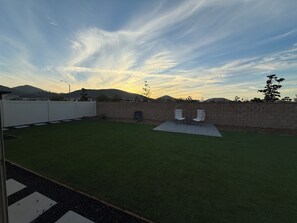 Terrace/patio - Spacious family friendly 4-bedroom house for monthly stays (Menifee)