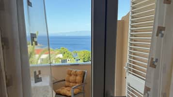 Familienapartment, Mehrere Schlafzimmer (Amalija Sea View Apartment 3) | Strand-/Meerblick