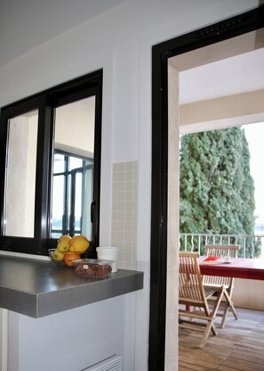 Dining - magnificent 2 bedrooms with sea and salt marsh views (Porto-Vecchio)