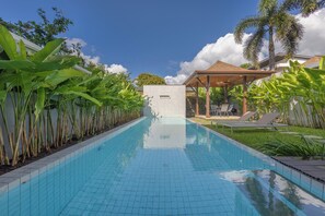 Utomhuspool