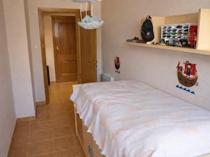 Iron/ironing board, Internet - Winahost Ático Viveiro (Viveiro)