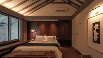 Family Studio, Pool View | Iron/ironing board, free WiFi