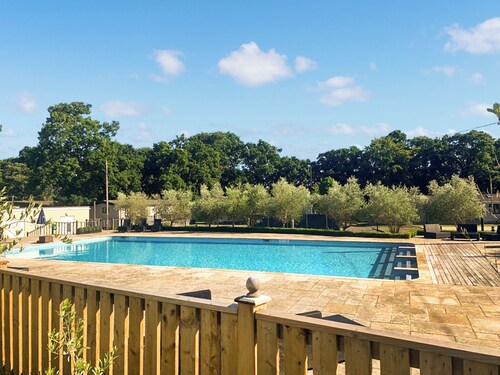 2 bedroom accommodation in North Walsham