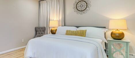 Iron/ironing board, internet, bed sheets