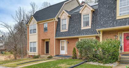 5 Mi to Main St! Cozy Couple's Escape in Laurel