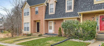 5 Mi to Main St! Cozy Couple's Escape in Laurel