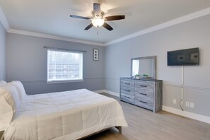 Strykejern/-brett, internettilgang og sengetøy