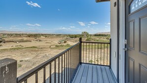 Property grounds - 3 Mi to Kokopelli Trail: Outdoor Adventure Base (Loma)