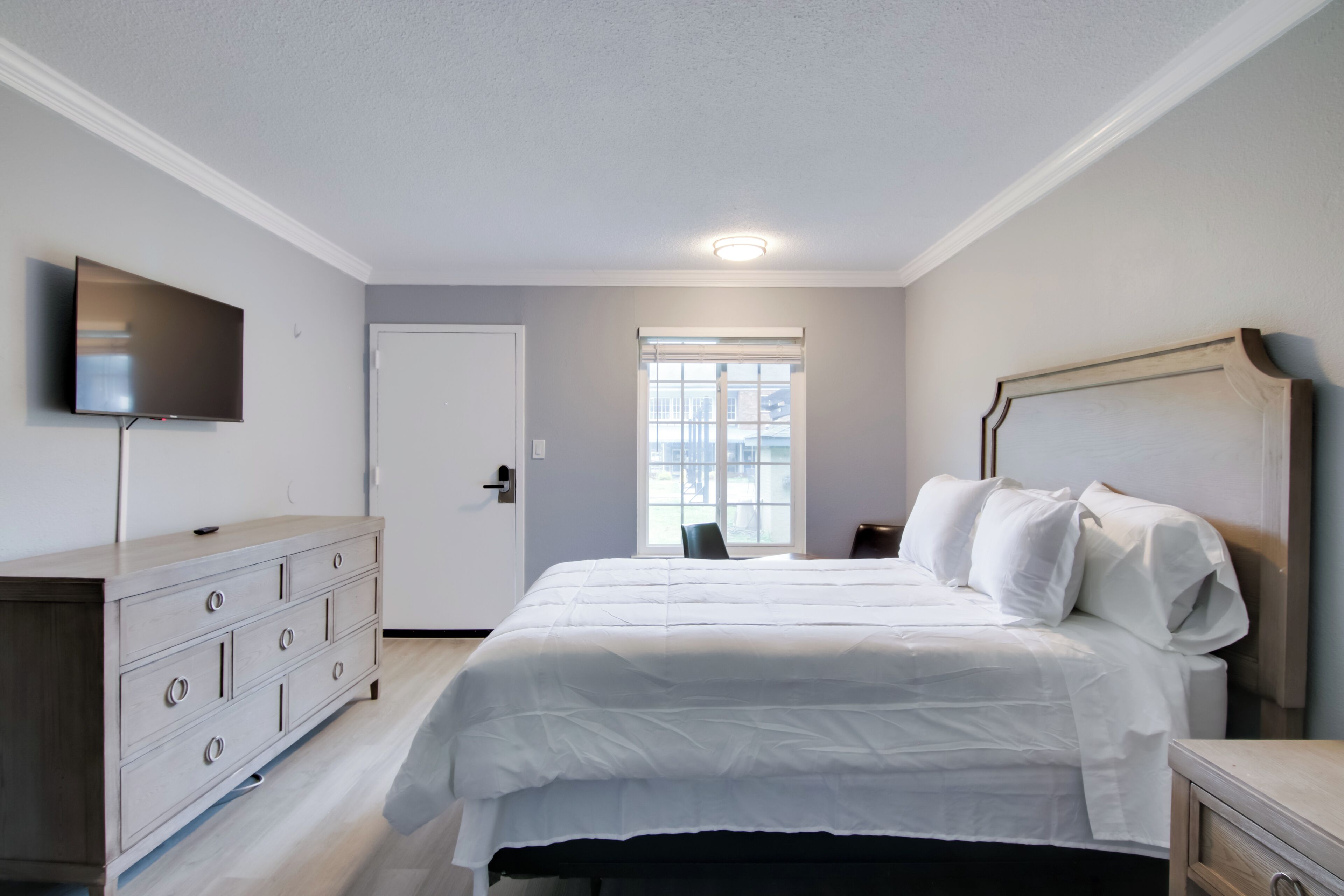 熨斗/熨衣板、上网接入、床单