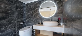 Chongqing Tianlai River View Hotel