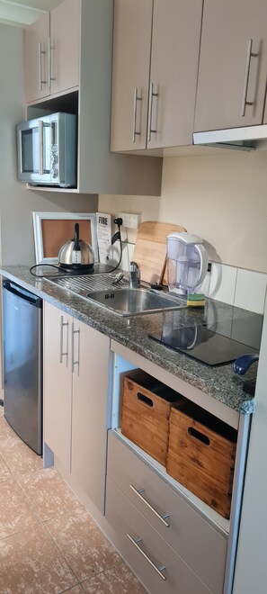 Private kitchen - Studio unit in (Waiwera)