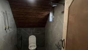 Duplex Cottage | 욕실