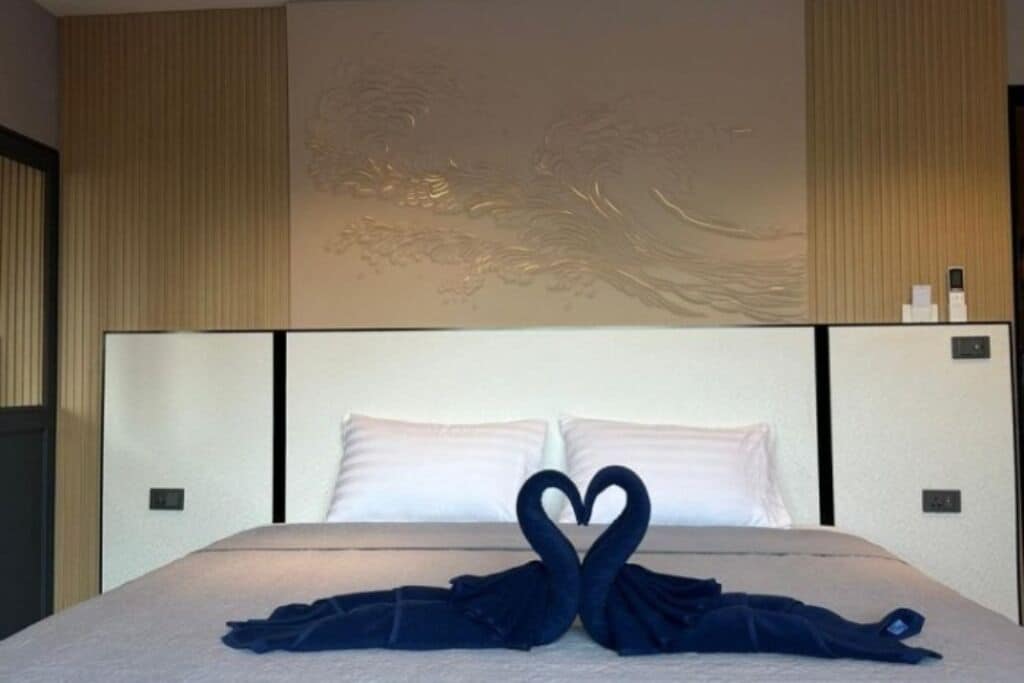 Superior Room, 1 King Bed with Sofa bed, Sea View | Free WiFi
