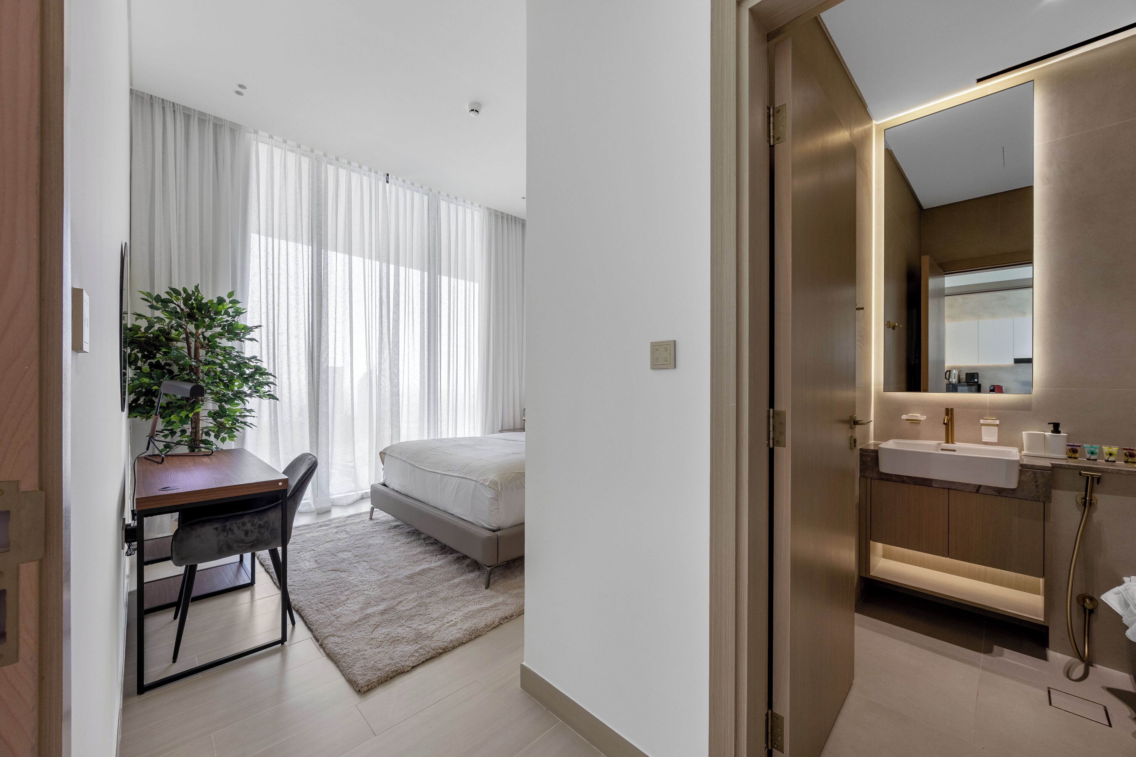 In-room safe, free WiFi