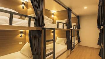 Felles sovesal, for menn og kvinner, ikke-røyk | Skrivebord og wi-fi (inkludert)