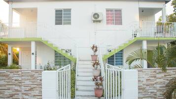 Apartment, 2 Bedrooms, Balcony, Garden View | Exterior