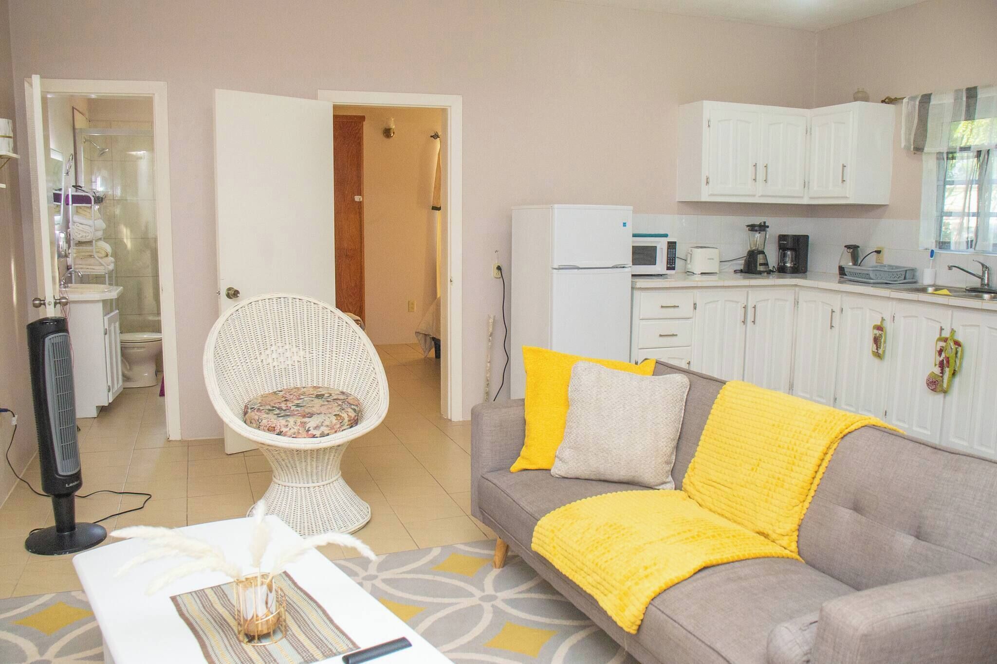 Apartment, 2 Bedrooms, Patio, Garden View | Ruang tamu