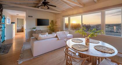 Oceanview Coastal Retreat near Beach and Downtown with 4 Bedrooms