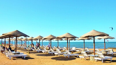 Cozy 1-bedroom bungalow in tranquil Hurghada with AC