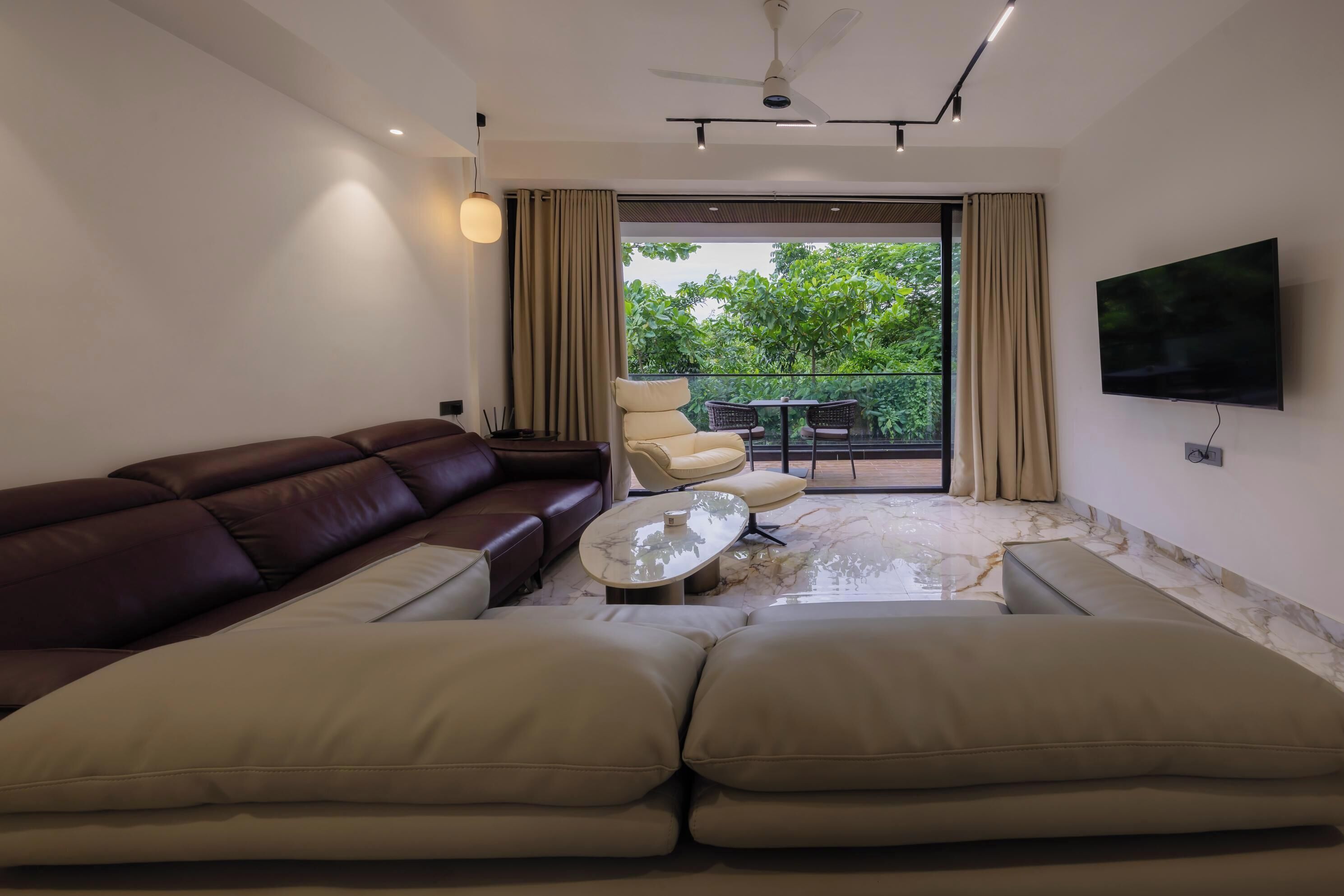 Apartment (2 Bedrooms) | Front of property