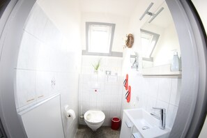 Bruser, hårtørrer, håndklæder