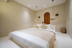 Basic Villa | 2 bedrooms, desk, laptop workspace, iron/ironing board - Villa Athenis (Canggu)