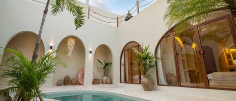 基本別墅 | 泳池 | 室外泳池