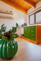 1 habitación, escritorio y sistema de insonorización 