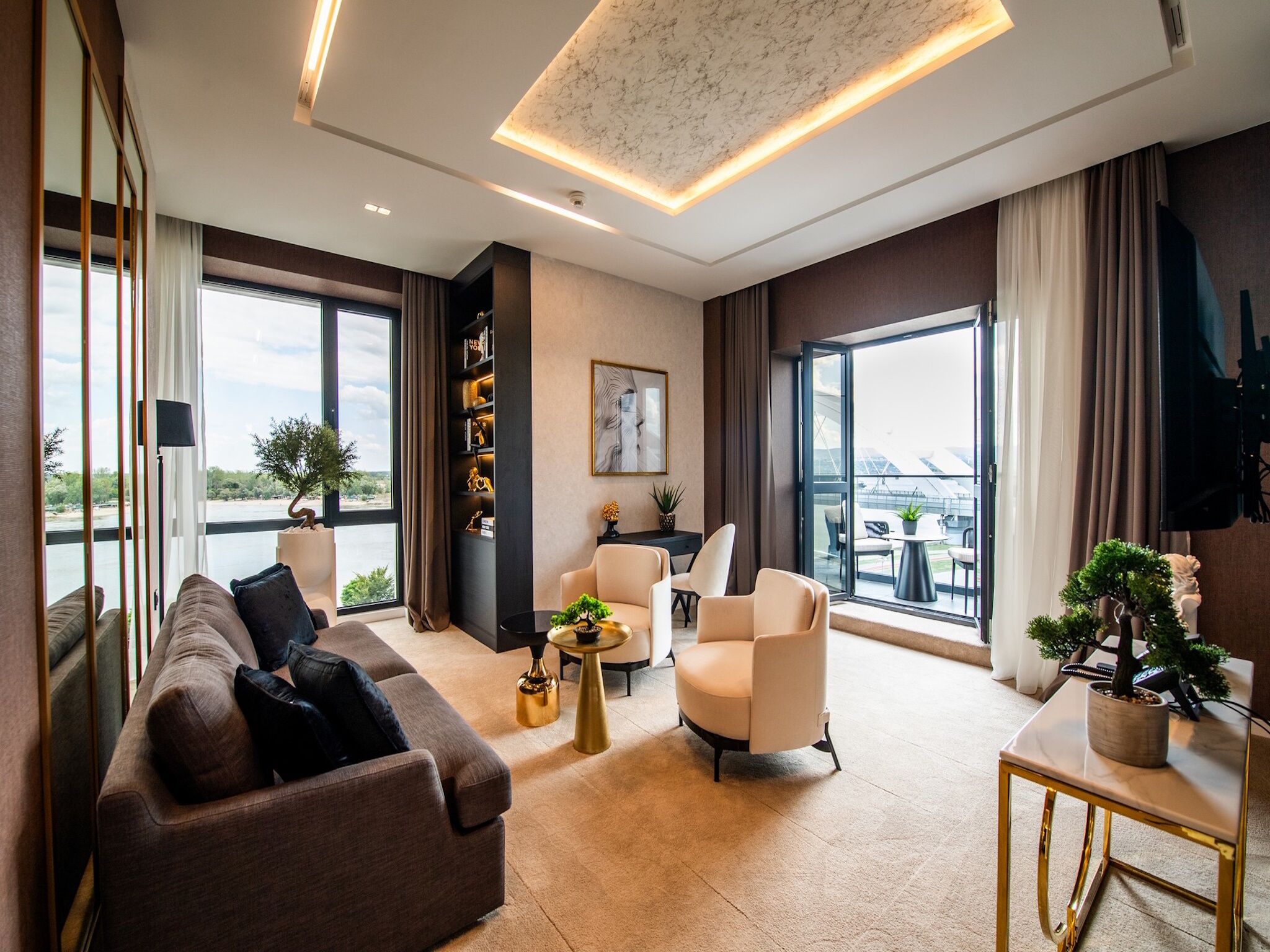 Suite Deluks, pemandangan sungai | Area keluarga | TV LED