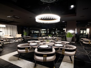 Restaurant - Premium hotel  (Novi Sad)