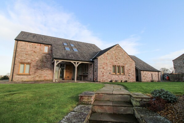 Exterior - Mindrum, Skelton - a cottage that sleeps 6 guests in 3 bedrooms (Skelton)