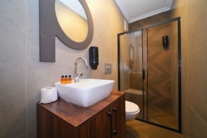 Standard Apartment, 1 Double Bed with Sofa bed, Balcony | Bathroom | Shower, hair dryer, towels, soap - PODYUM APART (Bursa)