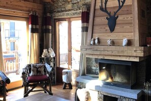Smart TV - Chalets for 10 People (HUEZ)