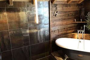 Shower - Chalets for 10 People (HUEZ)