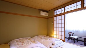 Room - Yamano Takohei (Azumino)