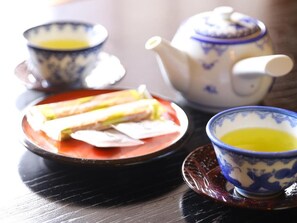 Standard Quadruple Room, Private Bathroom | Food and drink - Yamano Takohei (Azumino-shi)