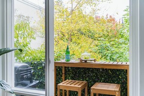 Interior - 3bd 2 bthToorak Village luxurious Apartment, Relax (Toorak)
