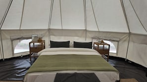 Barraca, varanda, vista para o canal