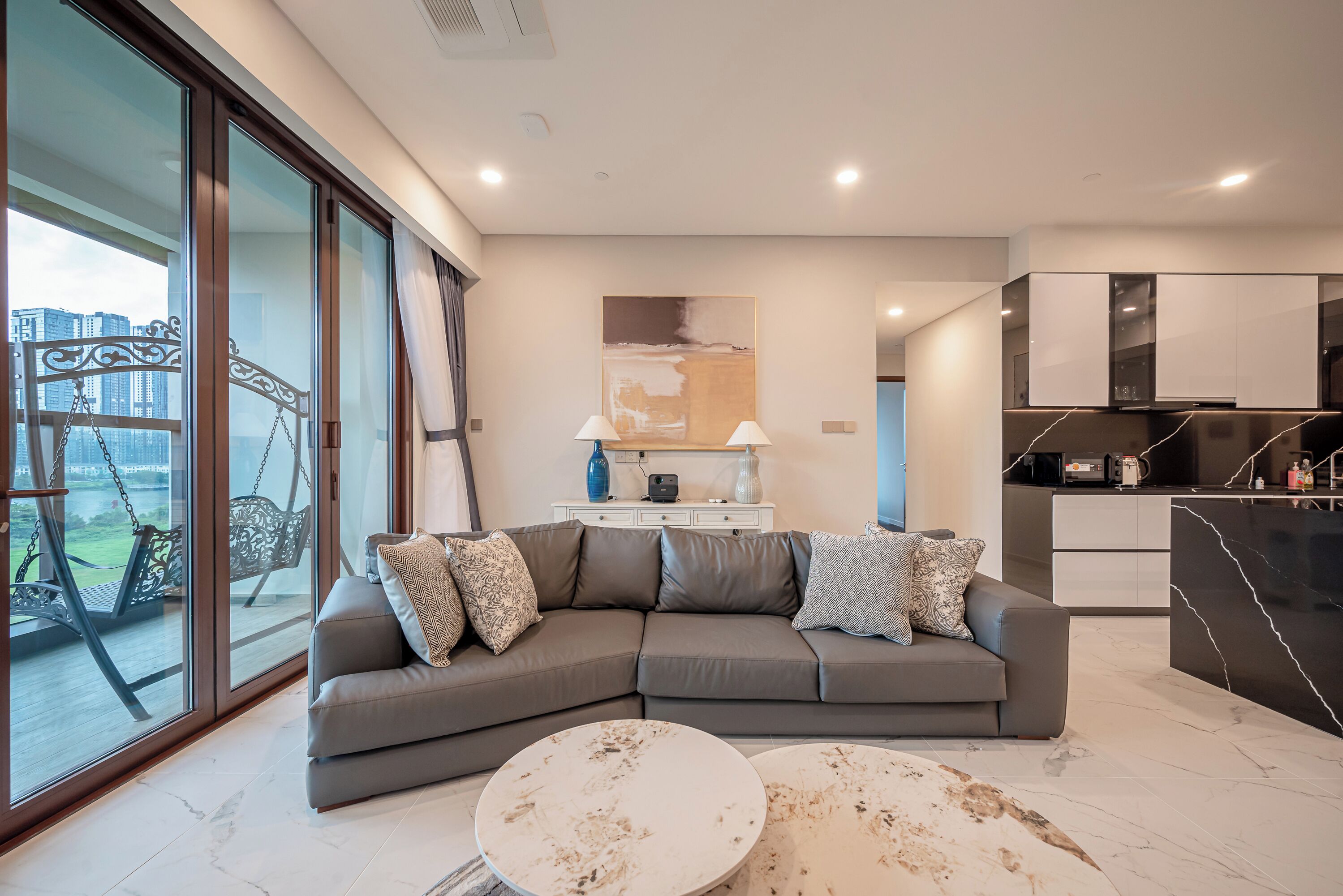 Family Apartment, Balcony, City View | Living area