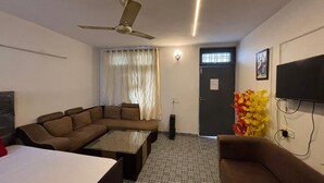 Unclassified image, 3 of 11, button - Hotel Park Square Resort (Faridabad)