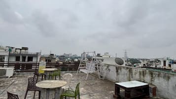 Deluxe Double Room | Terrace/patio